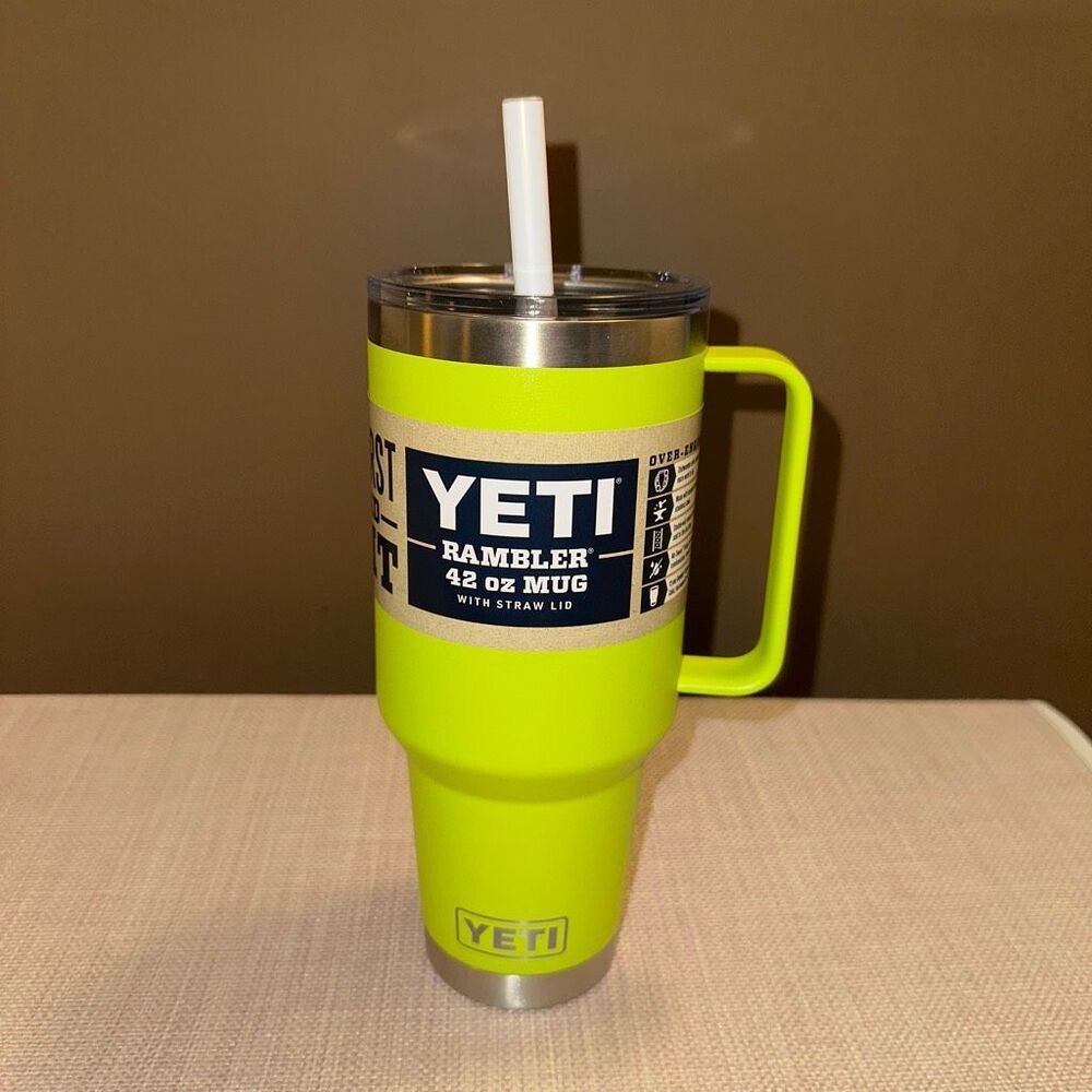 Yeti Rambler Mug 42oz Chartreuse NWT Discontinued HTF Straw Lid Authentic